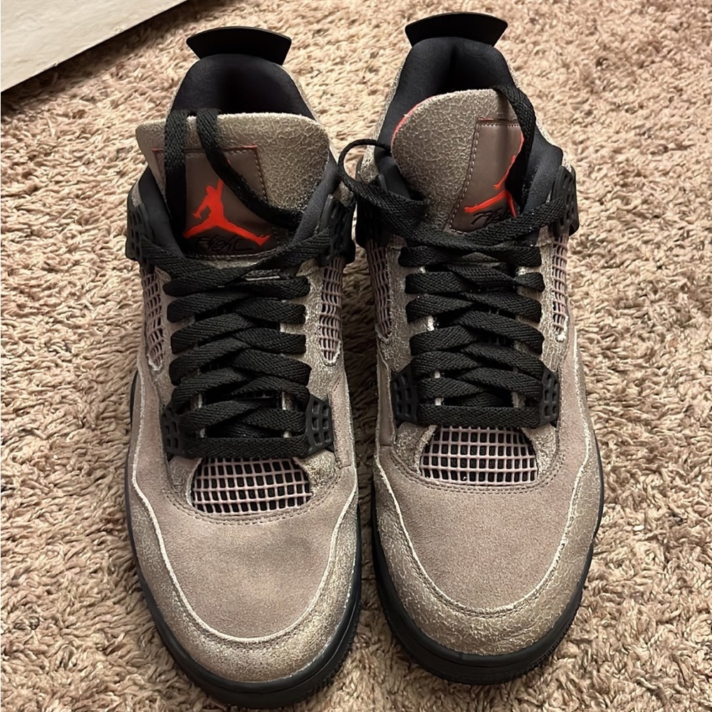 Men’s Jordan 4 taupe haze